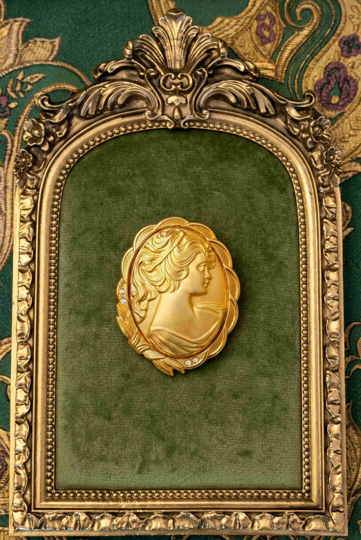 Victorian Era Antique Relief Portrait Edwardian Era Brooch Pin