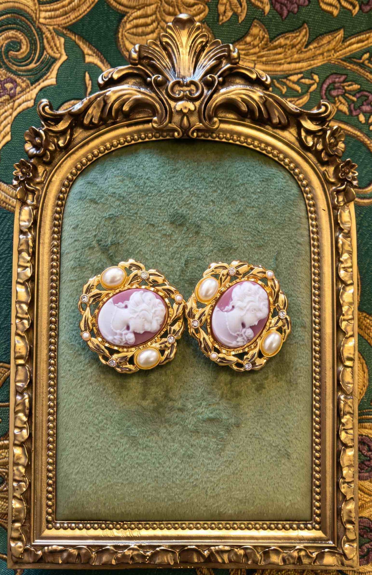 Victorian Era Cameo Vintage Relief Pearl Brooch Lot